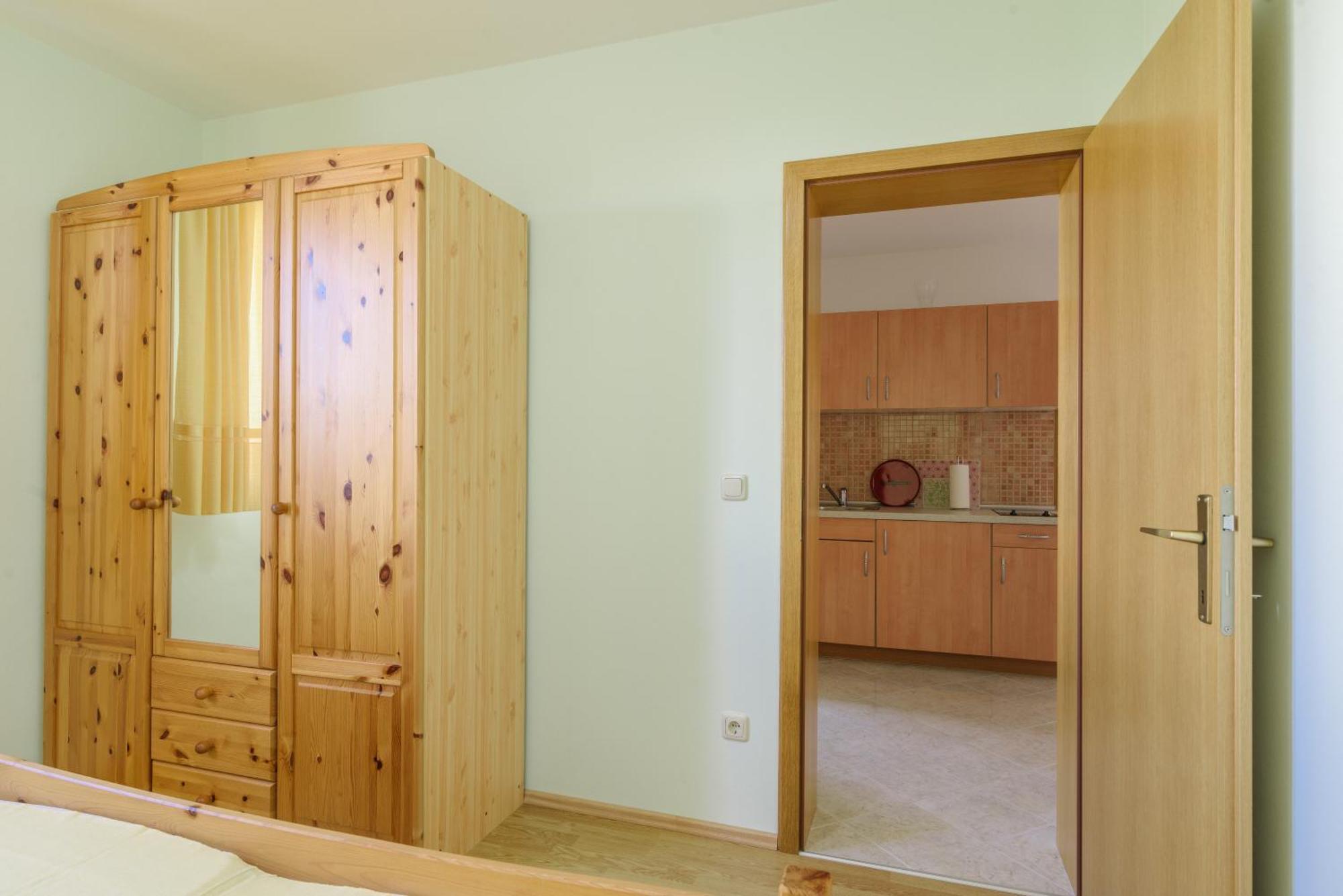 Apartmani Emil Trogir Eksteriør bilde